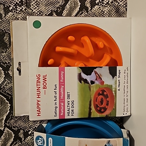 Two Dog Feeder Bowls, One Blue & One Orange - Picture 3 of 5